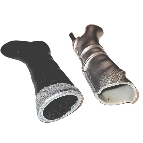 2 Single Miss-matched Barbie Boots & 1 Bratz Wild Wild West Yasmin Doll Boot - Picture 4 of 6